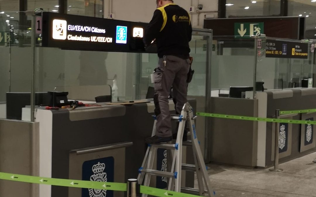 Señaletica digital led aeropuerto de Málaga