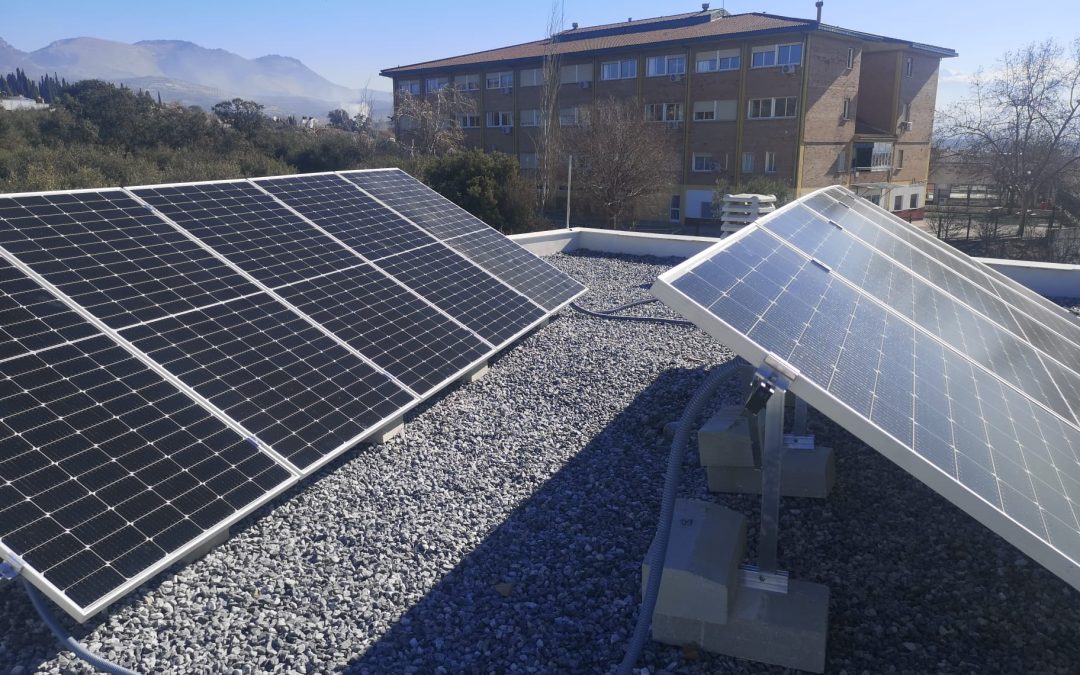 Planta solar de 4.6 kw en Peligros (Granada)