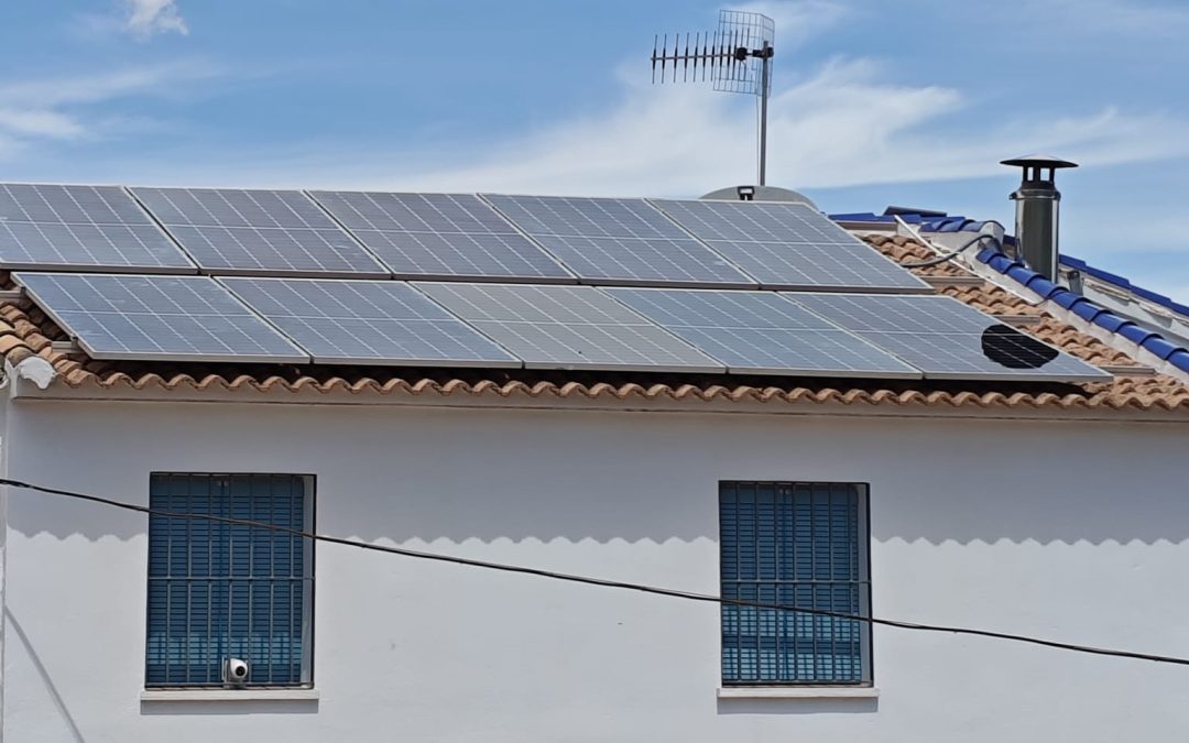 Instalación fotovoltaica de 4 kW en el Parque Natural de los Montes de Málaga
